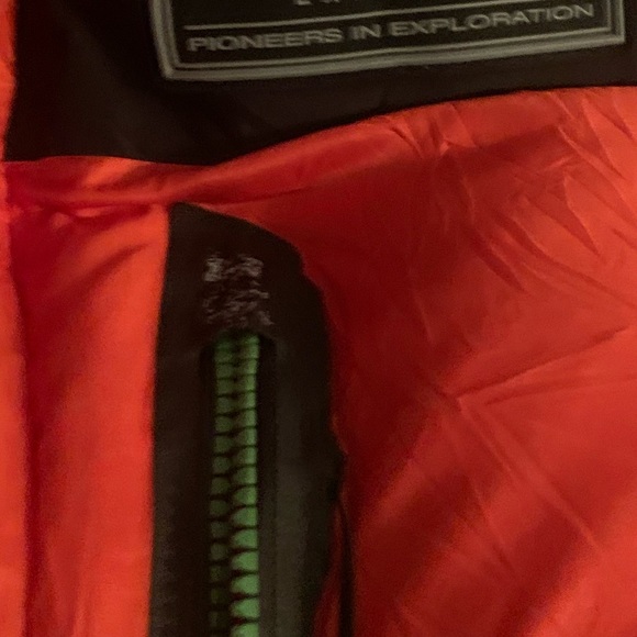 Discovery expedition mens packable puffer - Picture 3 of 16